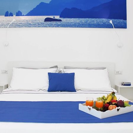 Bed and Breakfast La Casa Degli Amici Sorrent Exterior foto